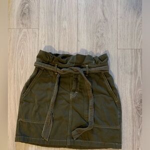 Khaki green cargo skirt with belt
